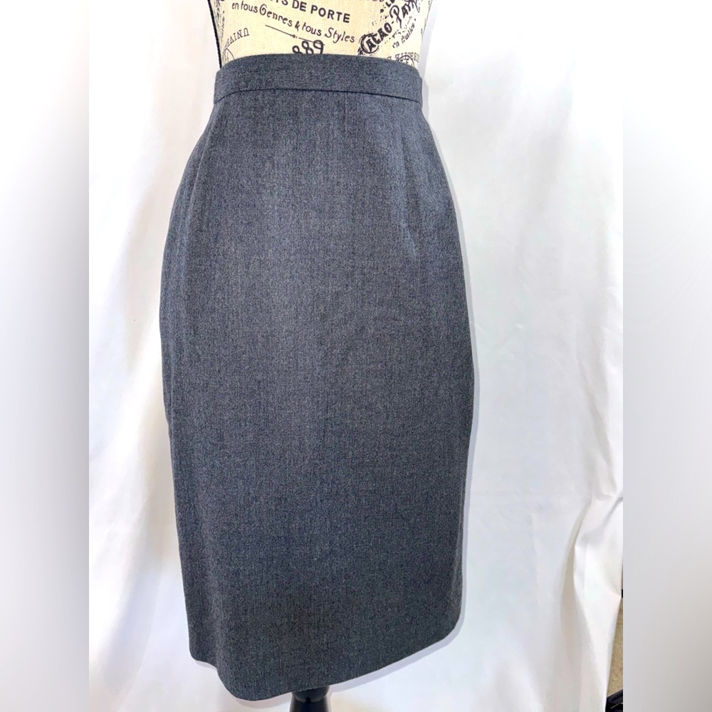 EUC: Classic Barrie Pace Gray Pencil Skirt